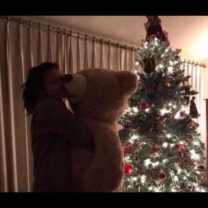 Meet your Posher, Tia